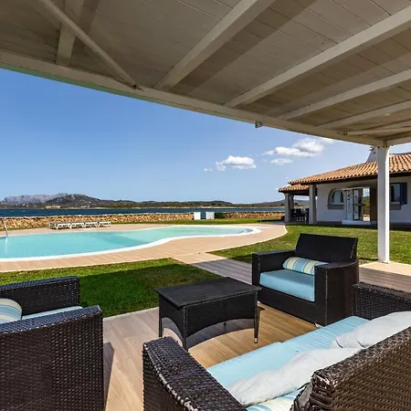 Cormorano Villa *